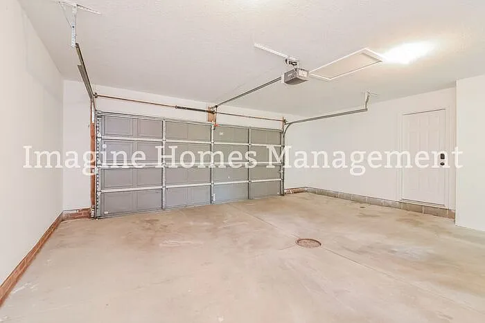 10750 Ravenna Rd #B — Photo 12