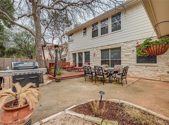 5th image of 11208 Sacahuista Ct