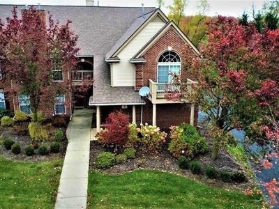 28030 Carlton Way Dr, Novi, MI, 48377