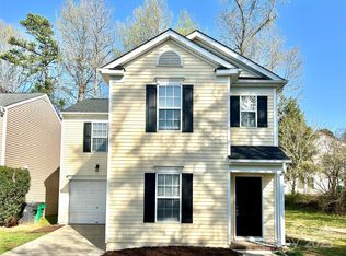 7702 Brisbane Ct, Charlotte, NC 28215