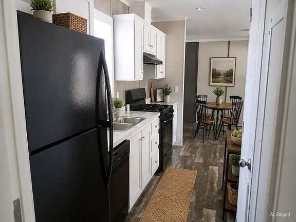 3rd image of 1014 Dogwood St #414