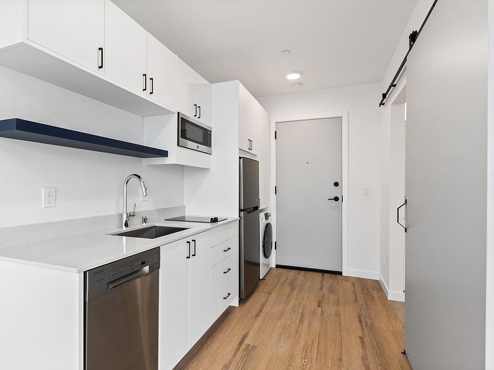 1st image of 6820 Oswego Pl NE #307