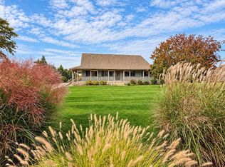552 Fleetwood Dr N, Valparaiso, IN 46385