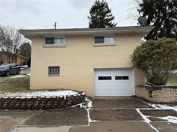 2nd image of 329 N Forest Ave