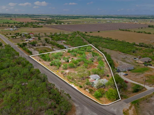 18292 FM 471, Natalia, TX 78059