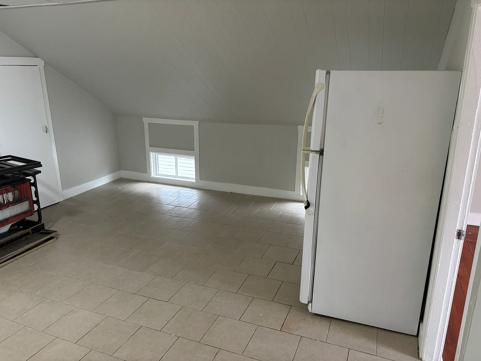 197 Rodman St Fall River, MA Two Newly Renovated Units Available Everything Included! — Photo 3