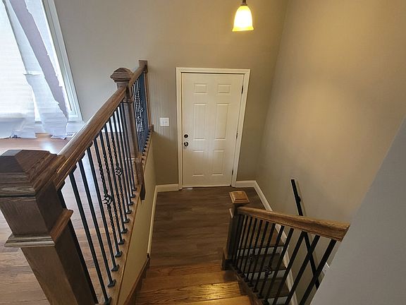 3rd image of 22531 Yates Ave