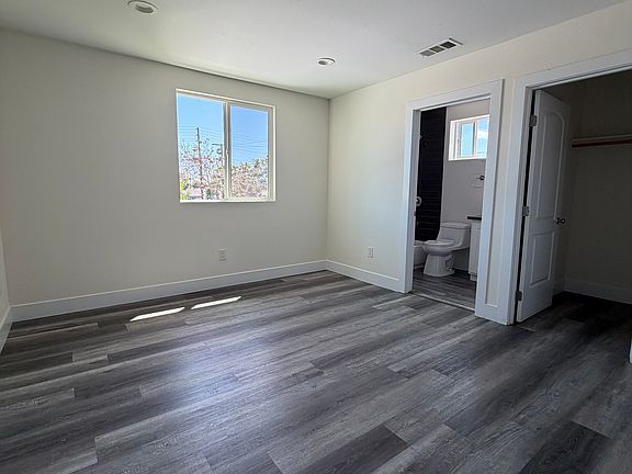 2nd image of 1128 E 84th Pl
