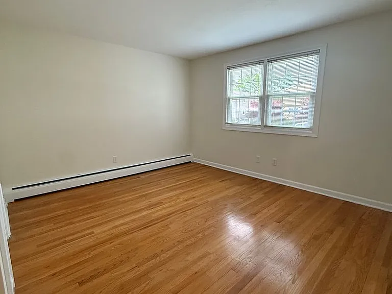27 Janet Dr — Photo 9
