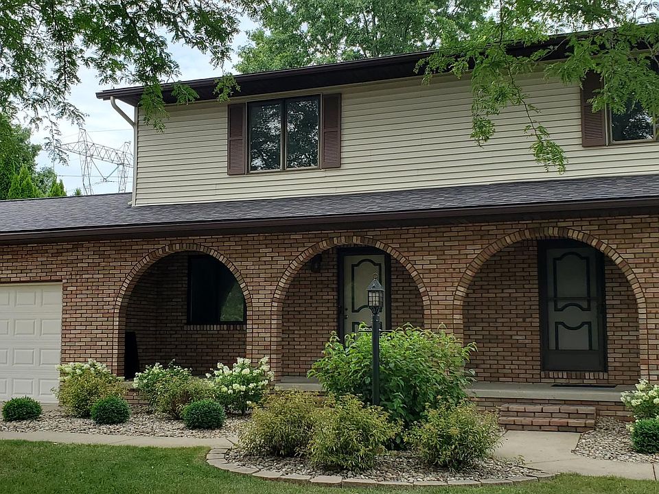 Beautifully maintained duplex with attached 2 car garage. Lives like a home in residential only allotment