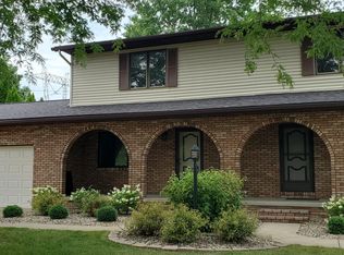 1799 King Dr, Uniontown, OH