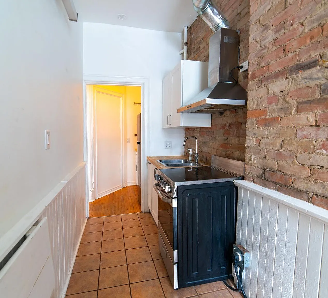 1 bed, $2,135 — Photo 4