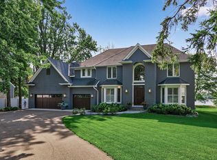 5133 Emerald Dr, Mound, MN 55364