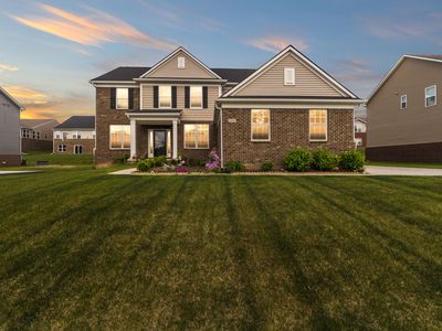 3230 Huntsman Blvd, Lake Orion, MI, 48360