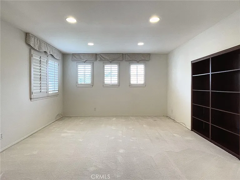 2712 Westbourne Pl — Photo 38
