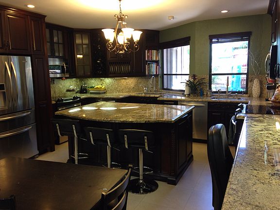 4th image of 4453 Royal Palm Ave