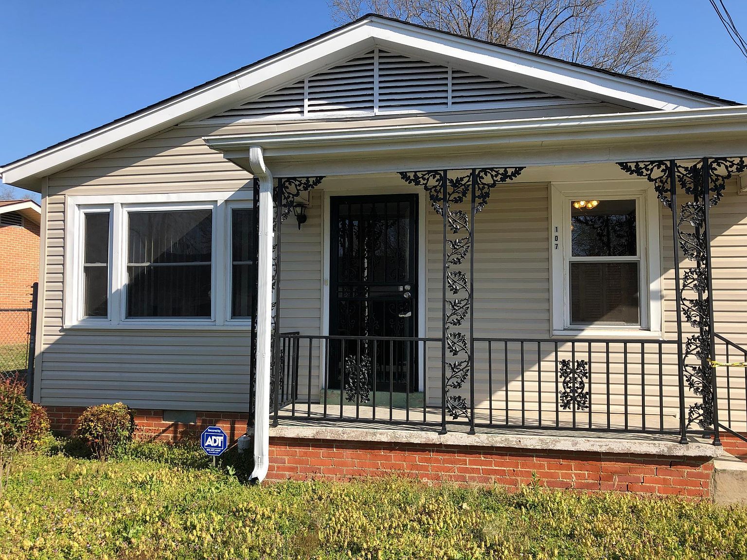 107 Adams St Jackson TN 38301 Zillow