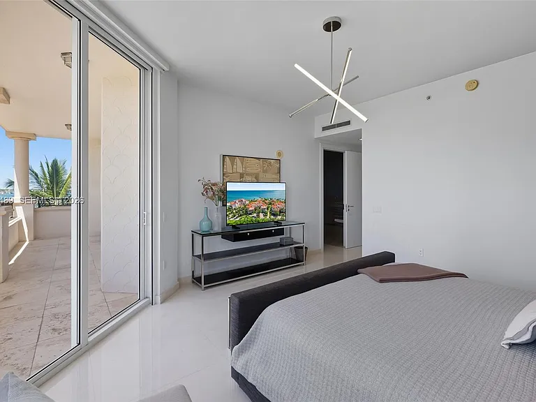 7141 Fisher Island Dr #7141 — Photo 23