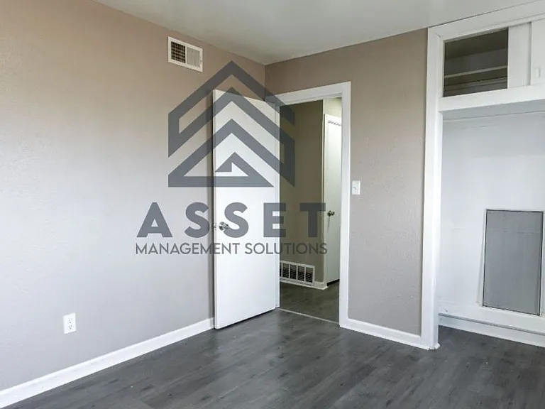2208 SW 61st Ter — Photo 12
