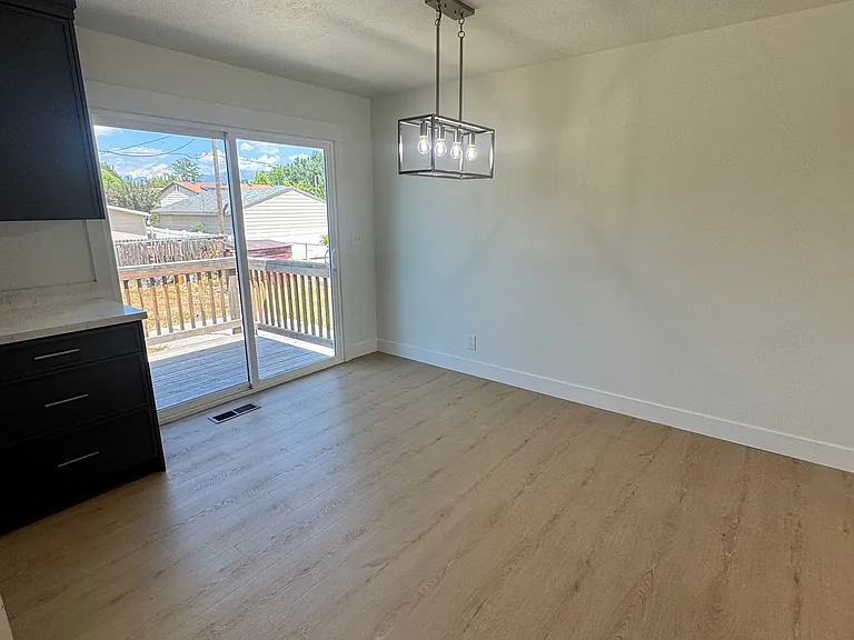 1838 W New York Dr — Photo 39