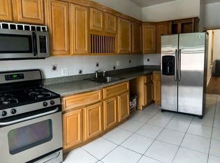 70-30 65th St FLOOR 2, Ridgewood, NY 11385