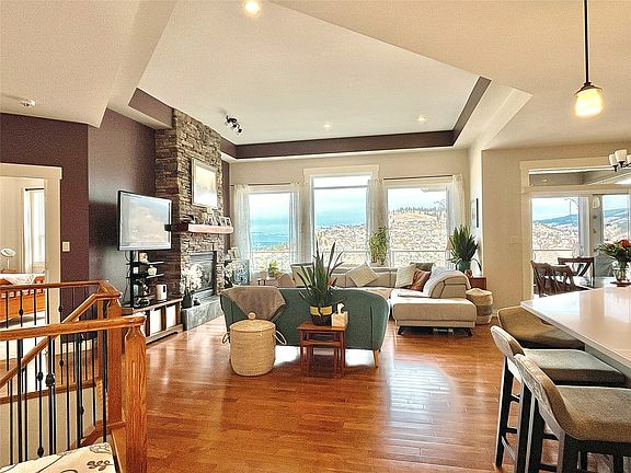 4th image of 1615 Sunrise Rd