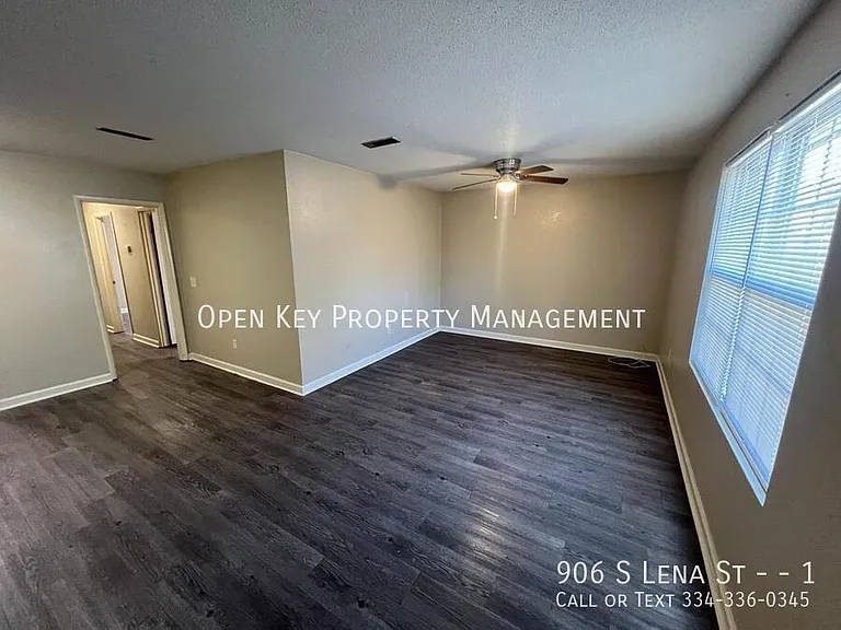 906 S Lena St #1 — Photo 4