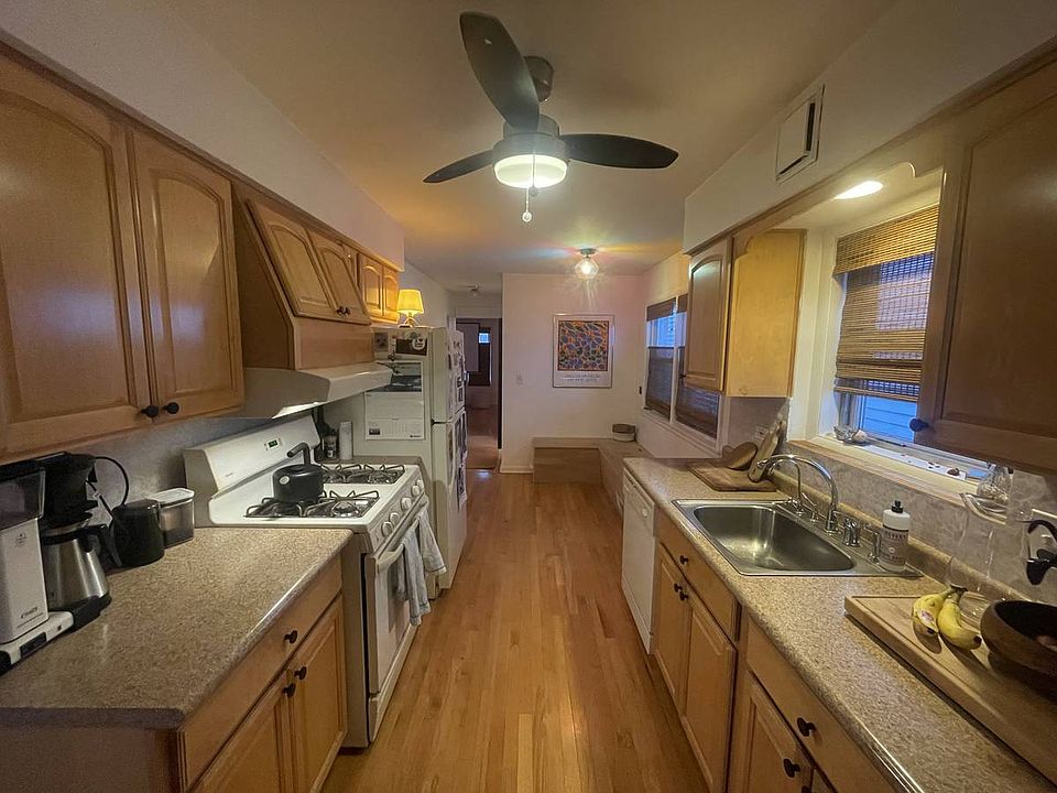1st image of 2945 N Troy St #1
