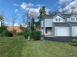 8653 New Country Dr, Cicero, NY 13039