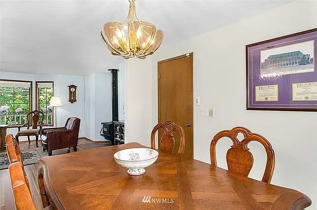 2525 NE 95th St — Photo 5