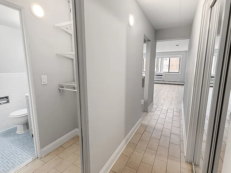 6012 N Kenmore Ave — Photo 41
