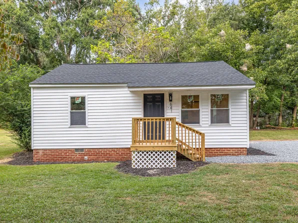 641 Matthews St, Sanford, NC 27330
