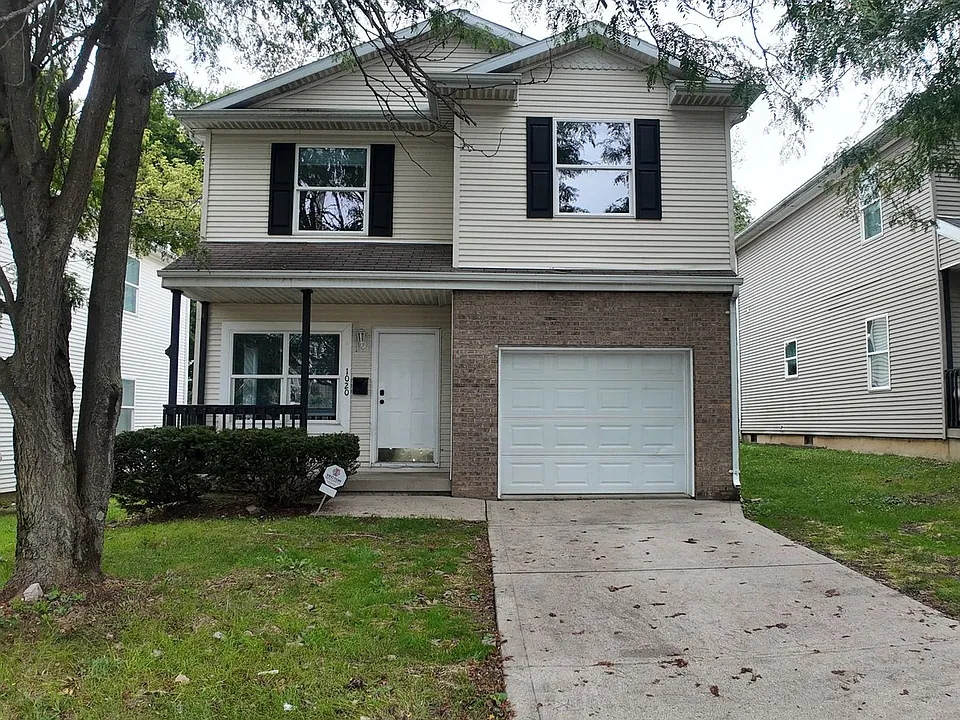 1020 E Main St
