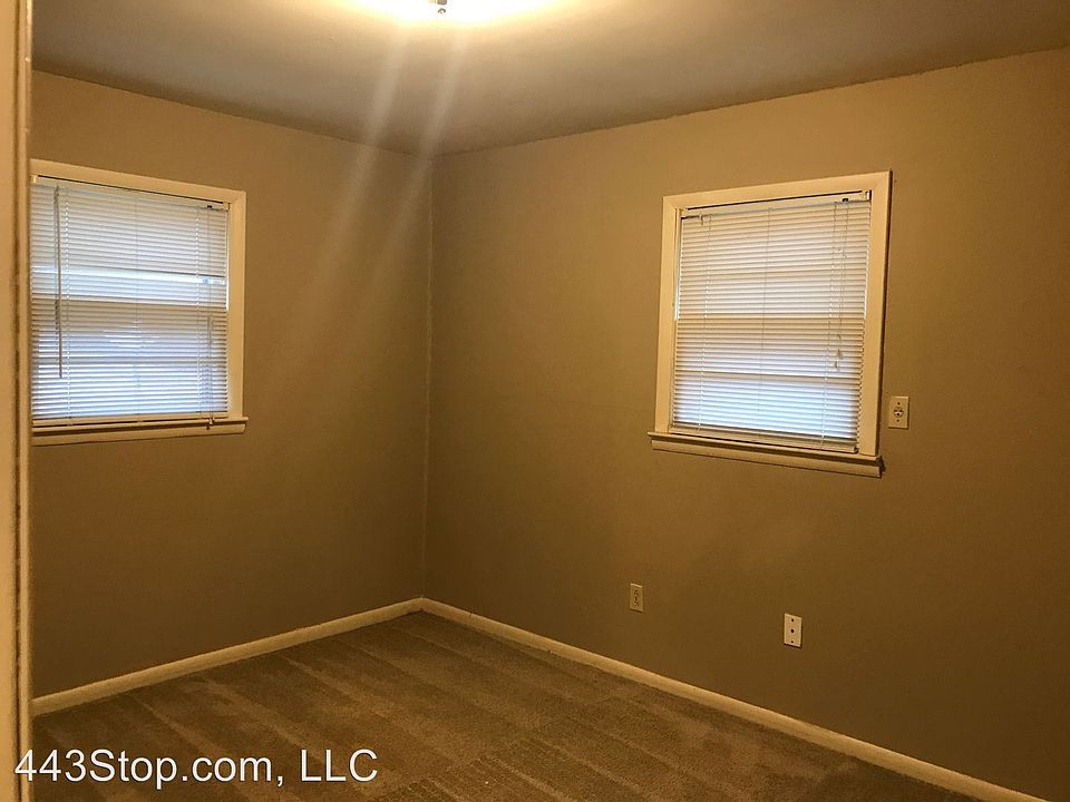1st image of 2106 Meadowvale Ct #B
