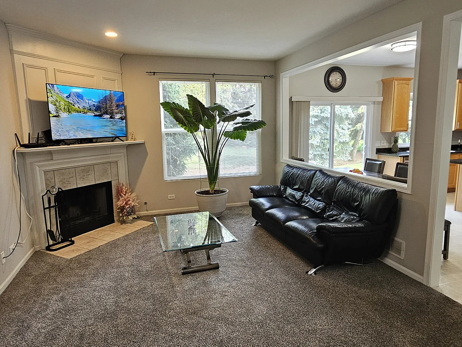 3 bed, 2.5 bath, 1705 sqft, $2,750 — Photo 3