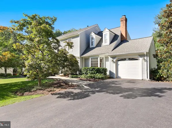 10221 Eagle Landing Ct, Burke, VA 22015
