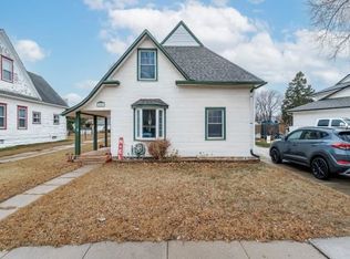 317 N Adams St, Cheney, KS 67025