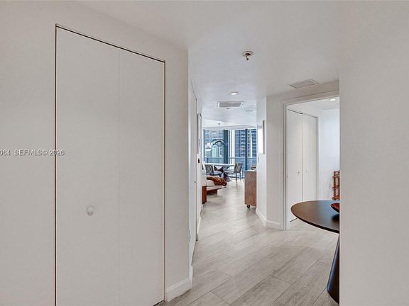 3rd image of 45 SW 9th St APT 1803