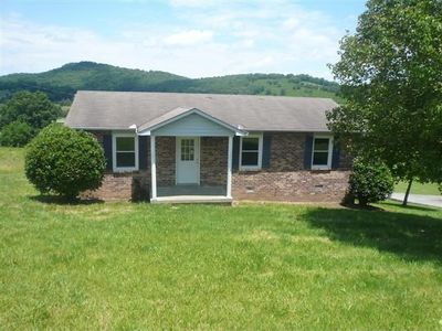 180 W Main St, Auburntown, TN, 37016