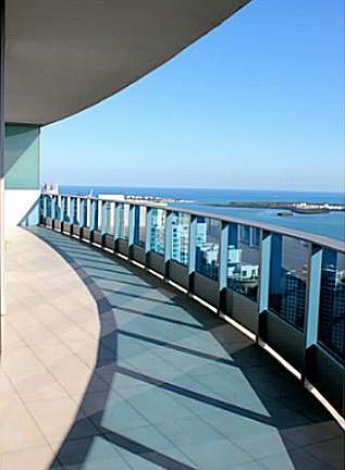 2nd image of 900 Biscayne Blvd APT 1105