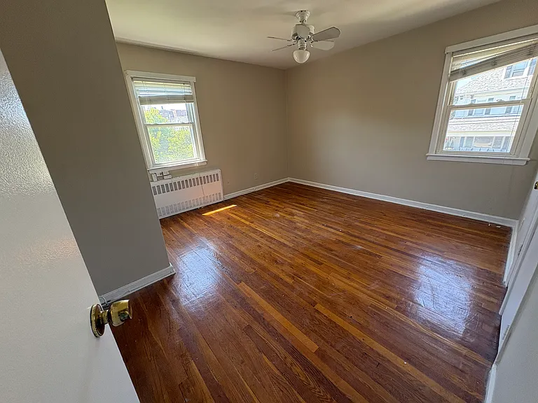120 Seventeen Rockaway Bch #2 — Photo 4