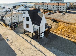 10 Anchor St, Hampton, NH 03842