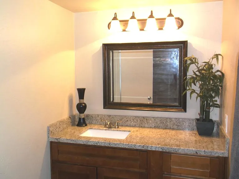 1855 E Loma Vista Dr — Photo 6