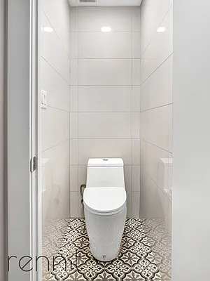 Rented by Rennit Inc. | media 29