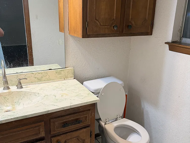 2101 Botts Dr — Photo 13