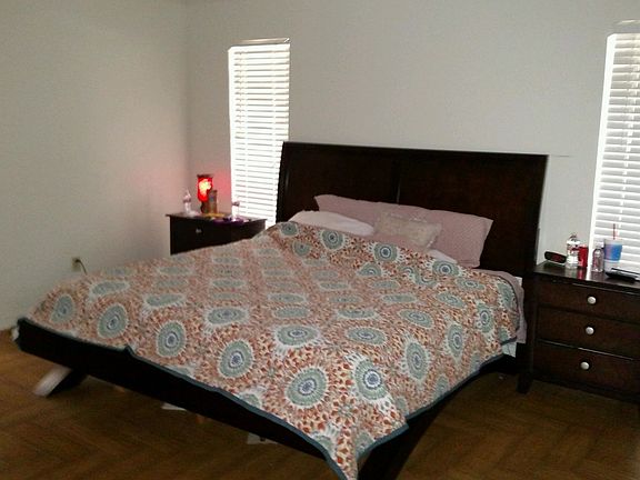 2nd image of 6201 Smith Ln