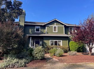 880 Francisco St, Half Moon Bay, CA 94019