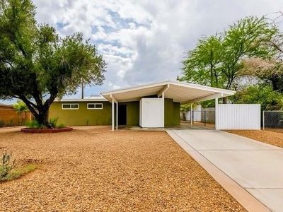 709 N 22nd St, Las Vegas, NV, 89101