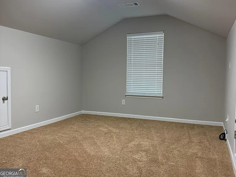 125 Leland Ln — Photo 28