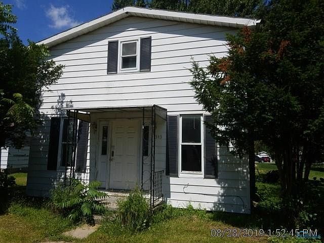 1st image of 343 E Lynn St
